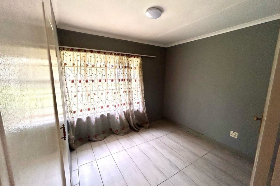 3 Bedroom Property for Sale in Vaalpark Free State